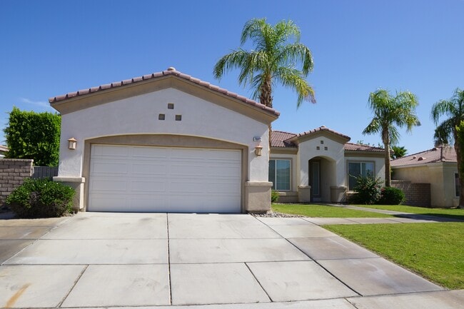 Building Photo - 79882 Viento Dr