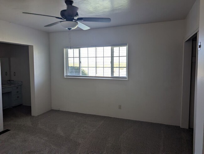 Building Photo - 17303 W Belmont Ave