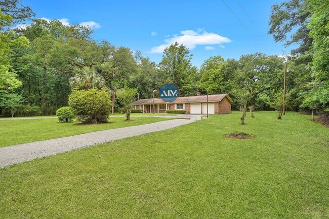 Building Photo - Rare opportunity minutes away from Savannah - Move In Today!