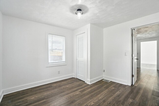 Building Photo - 191 Elmwood Ave