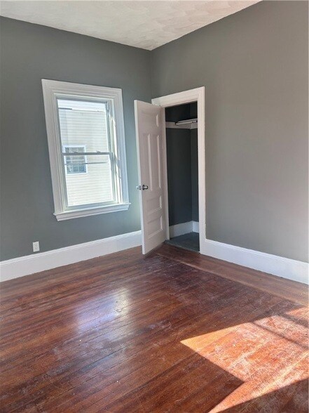 Building Photo - 181 Reynolds Ave