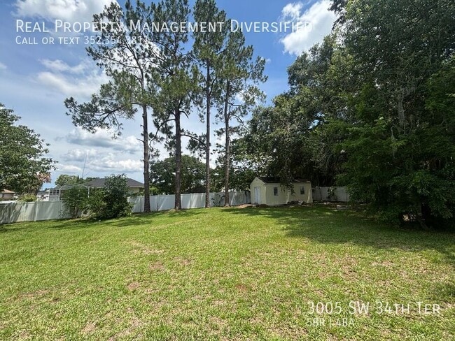 Building Photo - 3005 SW 34th Terrace