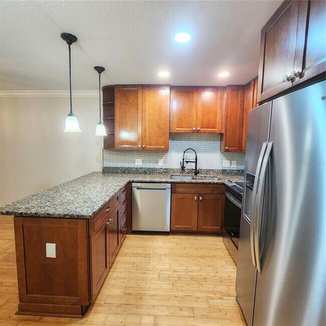 Building Photo - 8535 Blind Pass Dr