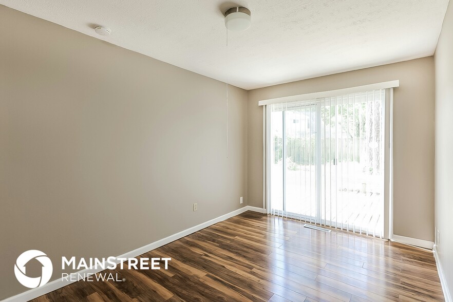Building Photo - 4371 Beechgrove Dr