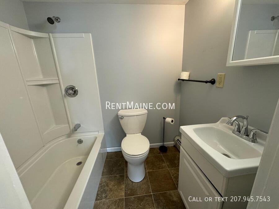 Building Photo - 13 Kidder St