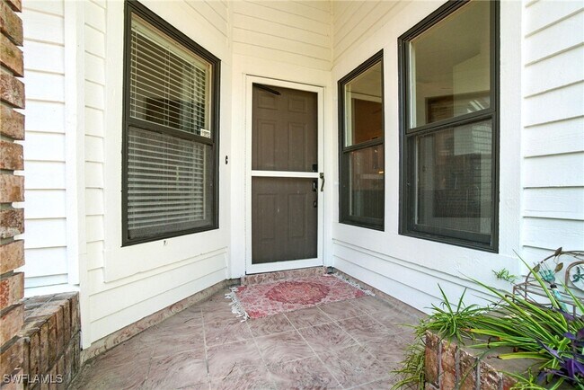 Building Photo - 4028 Crayton Rd