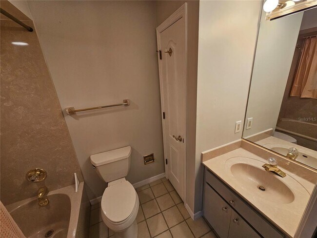 Building Photo - 6539 Brentwood Dr.