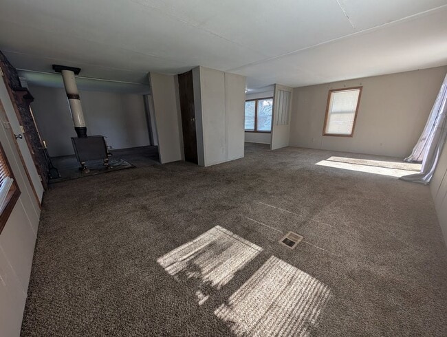 Building Photo - 2021 Grelle Ave