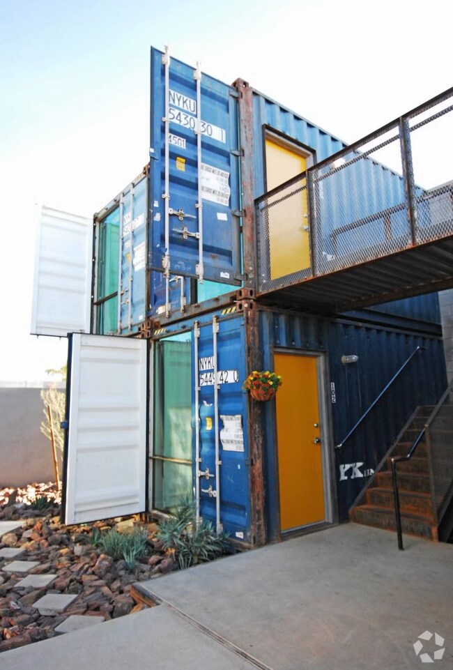 Building Photo - Containers on Grand