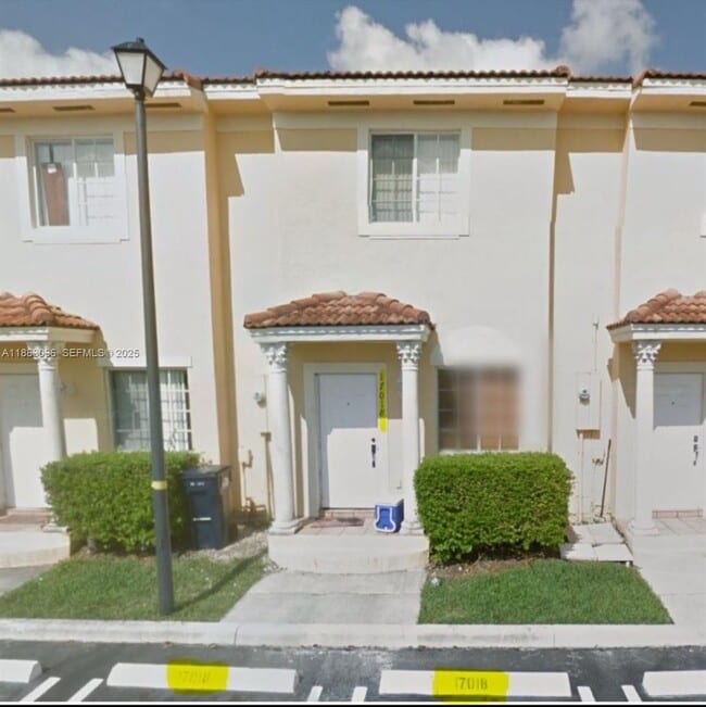 Building Photo - 17018 SW 138th Ct