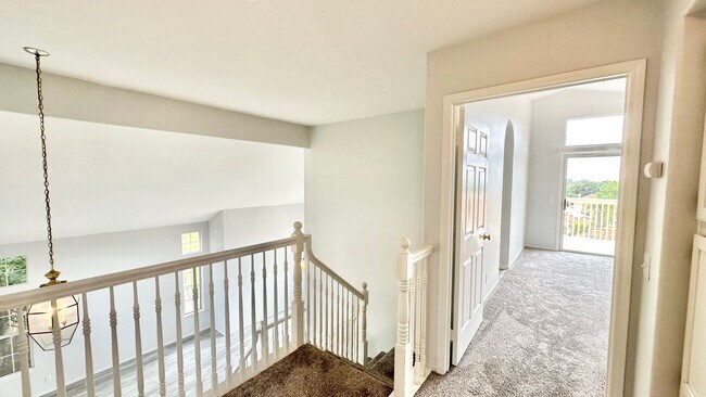 Building Photo - Awesome Two-Story Home, Recently & Freshly Updated, just minutes to downtown Fallbrook!