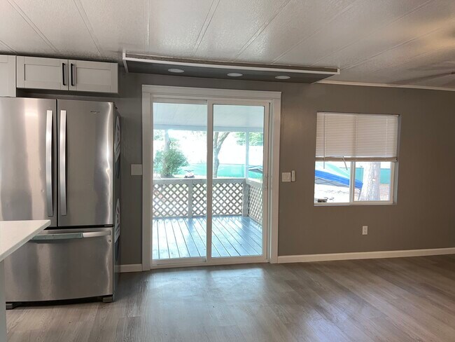Building Photo - 9995 SE 170th Pl