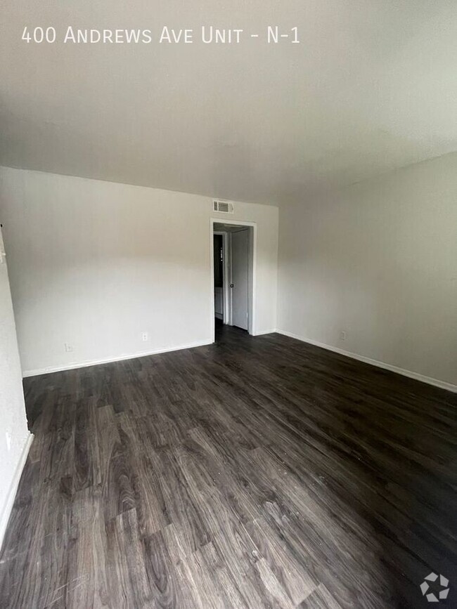 Building Photo - $599 moves you in  - Open house Friday and...