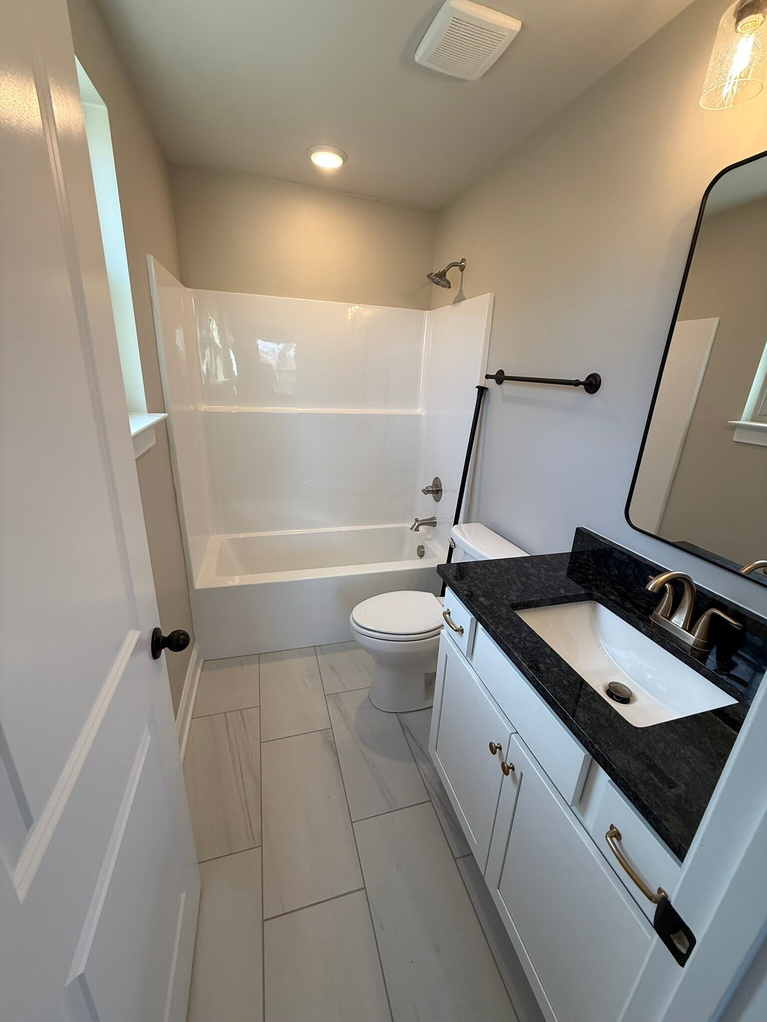 Building Photo - 713 Ewing Blvd