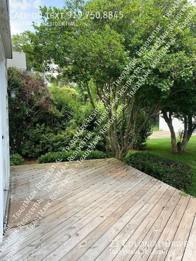 Building Photo - 23 Colonial Dr