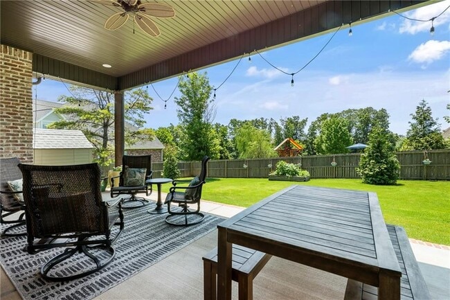 Building Photo - 4502 NE Birchgrove Pl