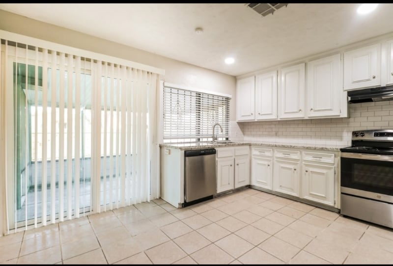 Building Photo - 6103 Kemrock Ct