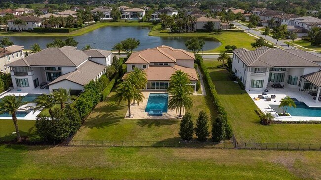 Building Photo - 13125 Casabella Dr