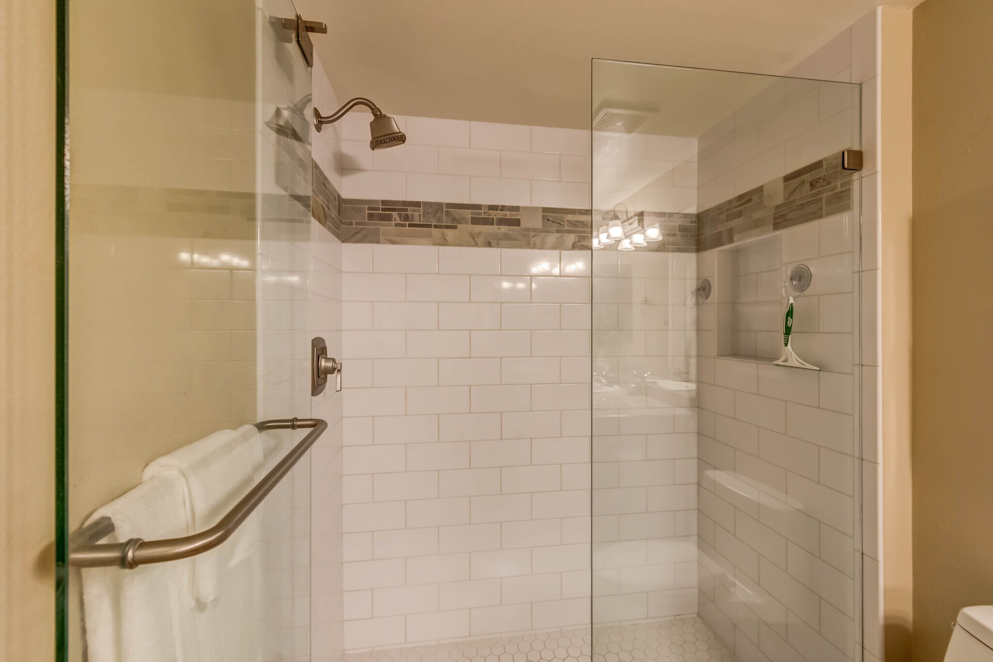 Bathroom shower - 5751 N Kolb Rd