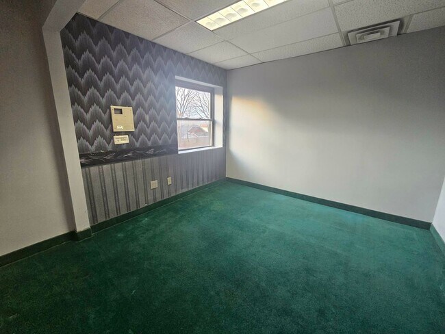 Building Photo - 619 Johnston St