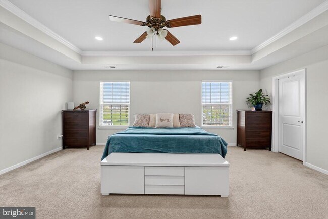 Building Photo - 40 Gina Dr