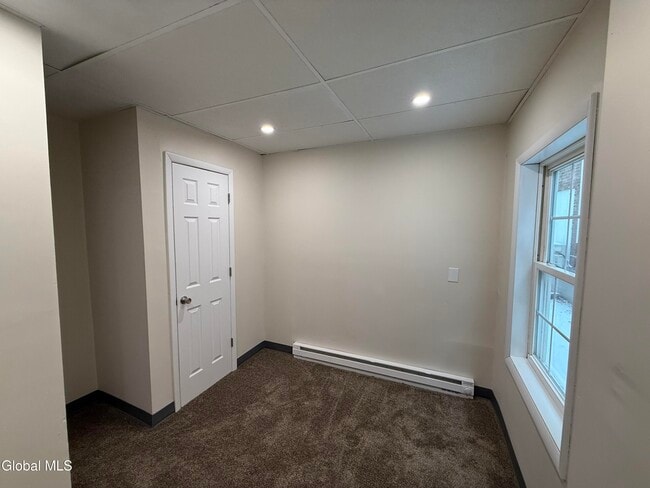 Building Photo - 734 Hudson Ave