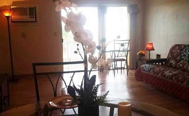 Building Photo - 2225 NE 123rd St