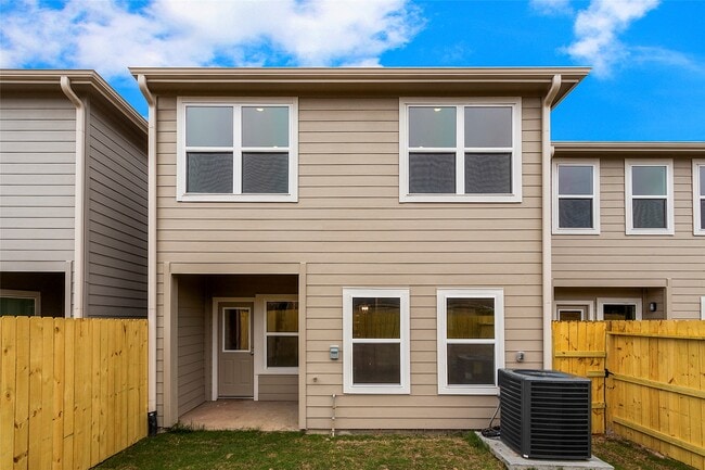 Building Photo - 17115 Wilthorne Colony Ct