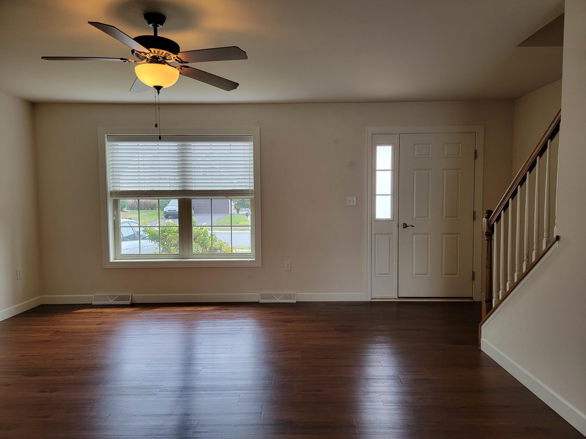Building Photo - 5231 Summerfield Dr