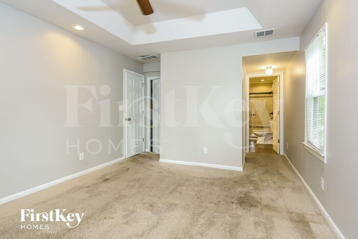 Building Photo - 3861 Furr Ave