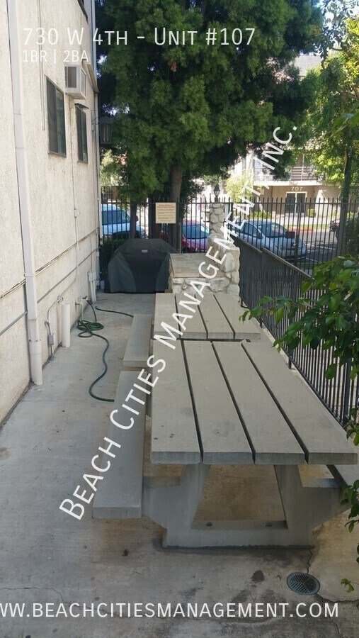 Building Photo - 730 W 4th-Unit #107