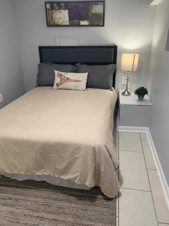 Building Photo - 613 P St NW