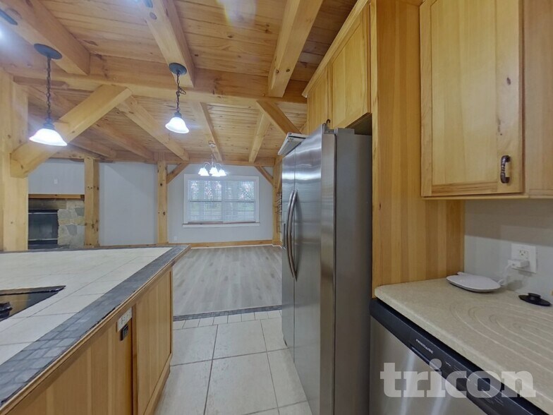 Building Photo - 3312 Carson Oaks Ln