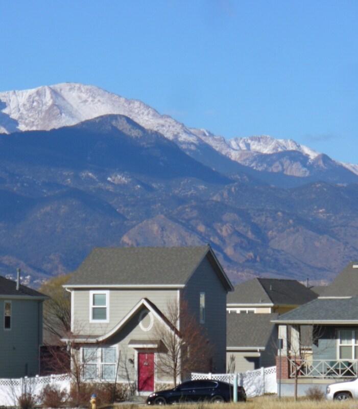 Building Photo - 2484 St Paul Dr