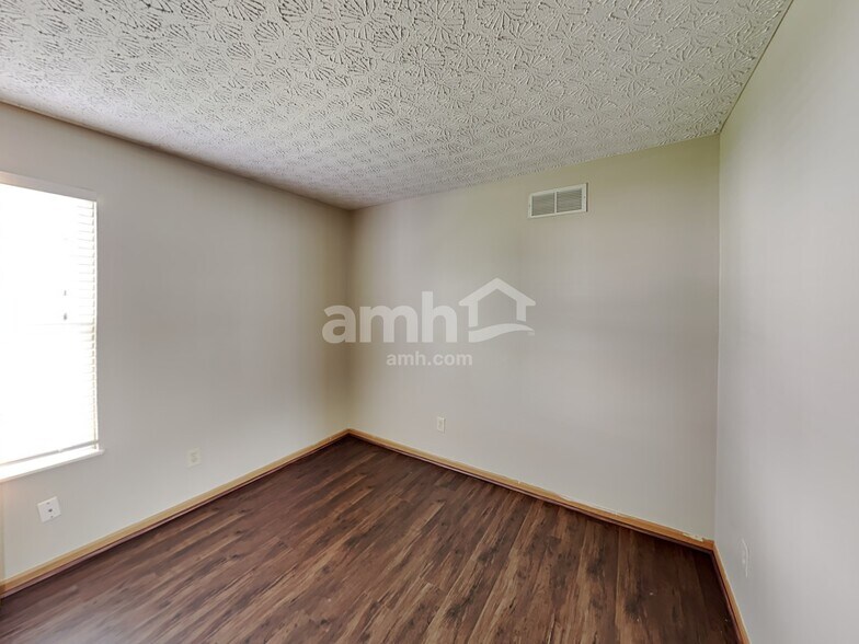 Building Photo - 7630 Blacklick Ridge Blvd