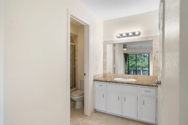 Building Photo - 20271 Sunny Shores Dr