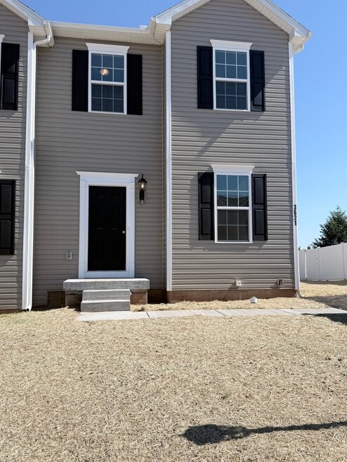 Building Photo - 3621 Fieldstone Dr