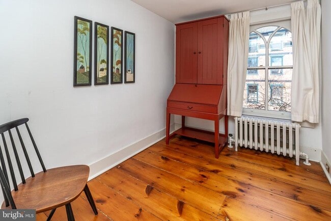 Building Photo - 45 York St