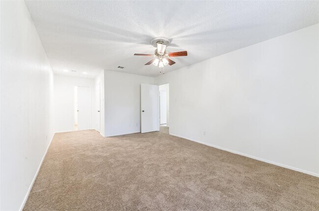 Building Photo - 14341 Misty Meadow Ln