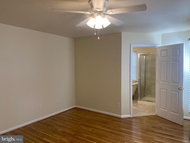 Building Photo - 7049 Rogue Forest Ln