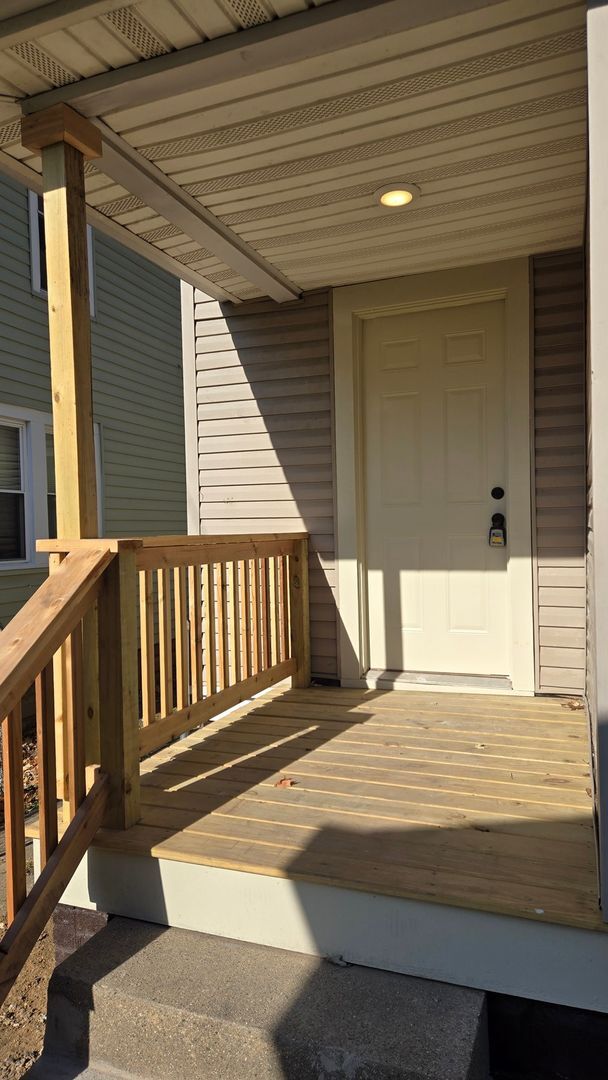 Building Photo - Historic Garfield Park neighborhood with quiet streets and mature trees -