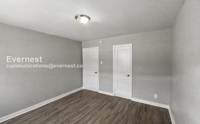 Building Photo - 1012 4th Ave W