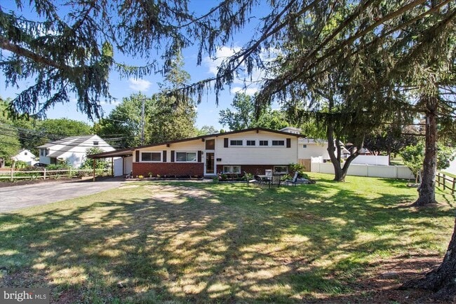 Building Photo - 108 Anderson Rd