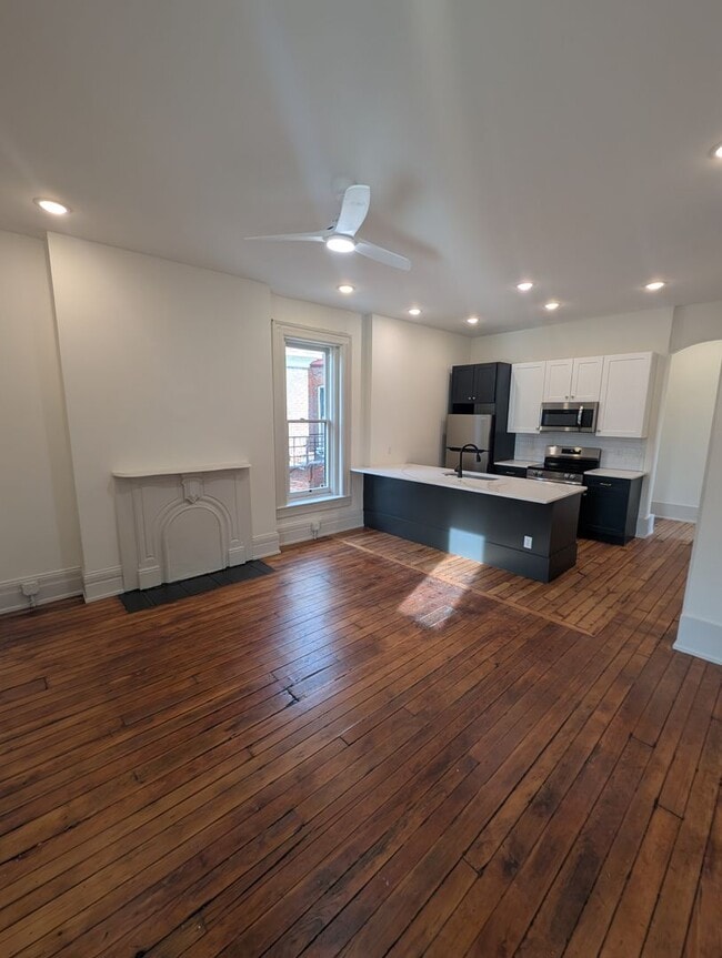 Building Photo - Gorgeous New 1 Bed 1 Bath Apartment in Historic Covington
