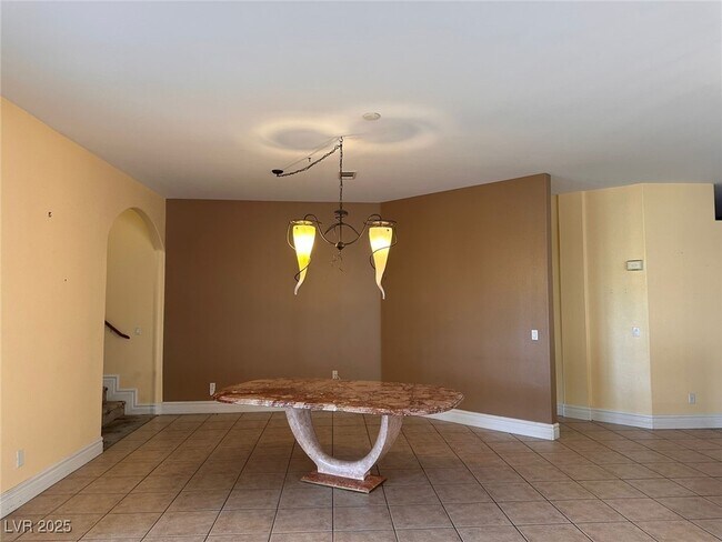 Building Photo - 141 Cliff Valley Dr