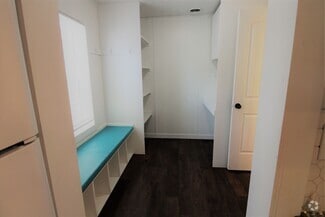 Building Photo - 1117 Midland Blvd