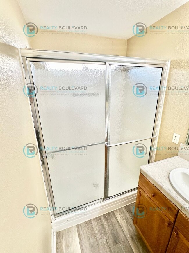 Building Photo - Open Layout, Big Yard, Great Location—This One Has It All!