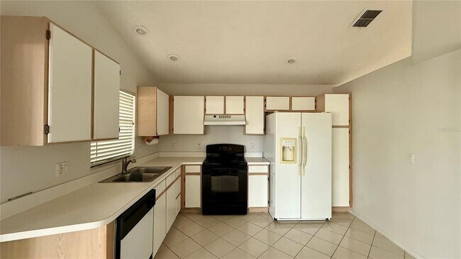 Building Photo - 3293 Brewster Dr