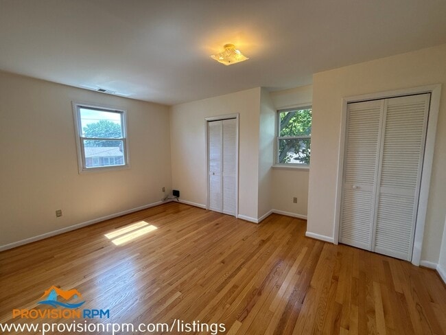 Building Photo - 7828 Bodkin View Dr