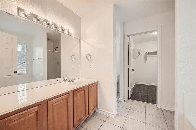Building Photo - 20840 Silverbell Ln